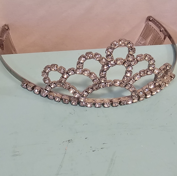 Vintage Rhinestone Crown 👑 - Picture 3 of 4